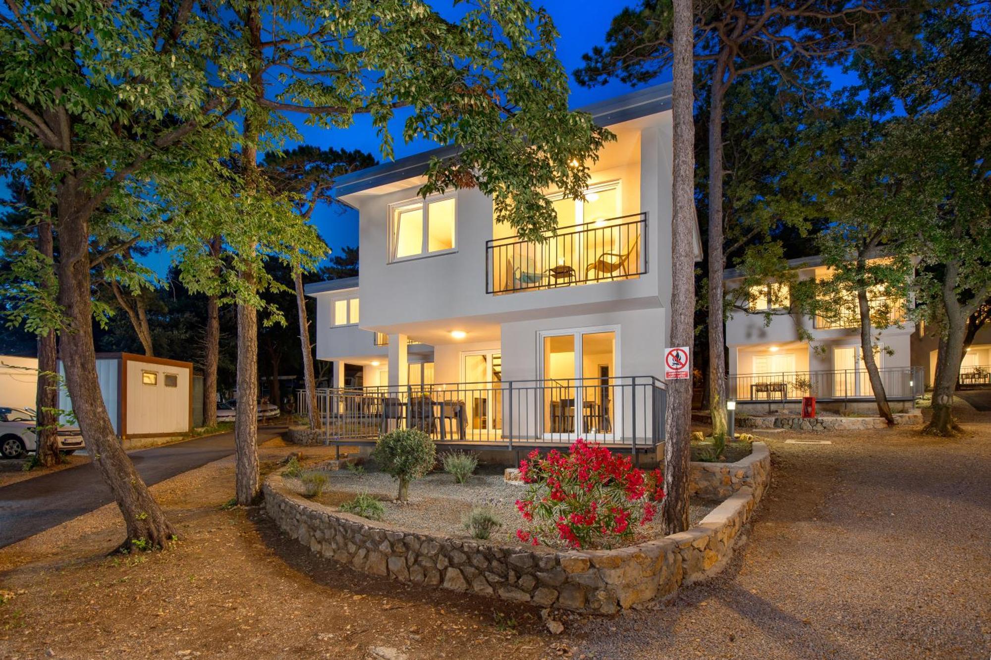 Holiday Homes Ostro Kraljevica Exterior photo